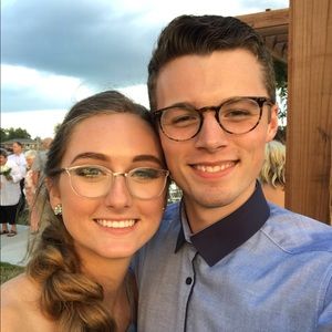 Meet your Posher, Olivia